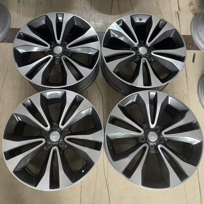 Диски Диск Range Rover Discovery 4D, R22 Б/У